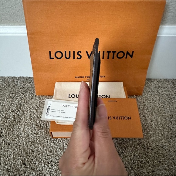 Louis Vuitton Side-Up Card Holder - Picture 6 of 6